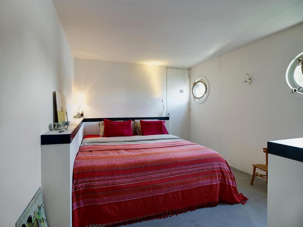 A304 Romantic Seaship In Top Center Amsterdam Exterior foto