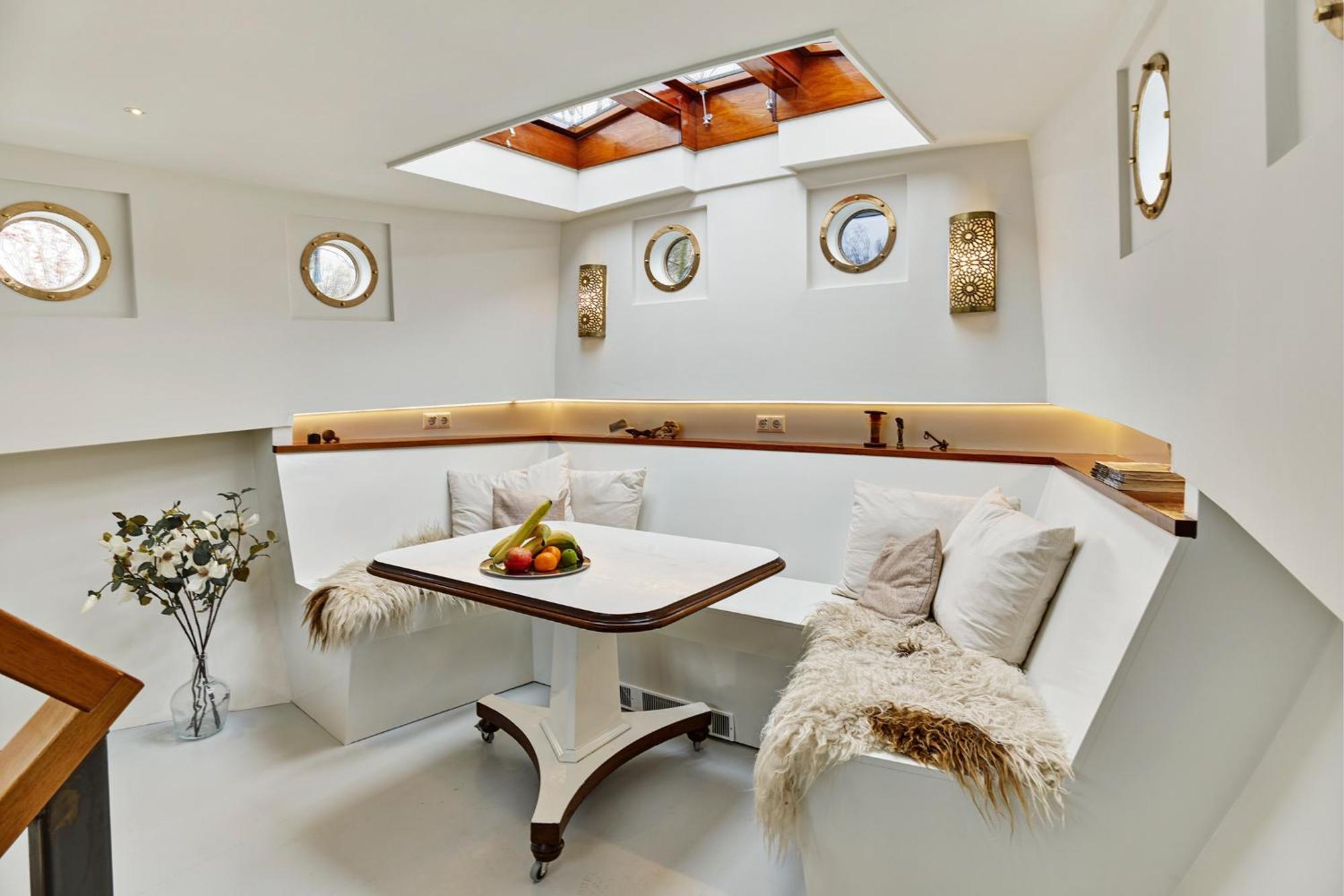 A304 Romantic Seaship In Top Center Amsterdam Exterior foto