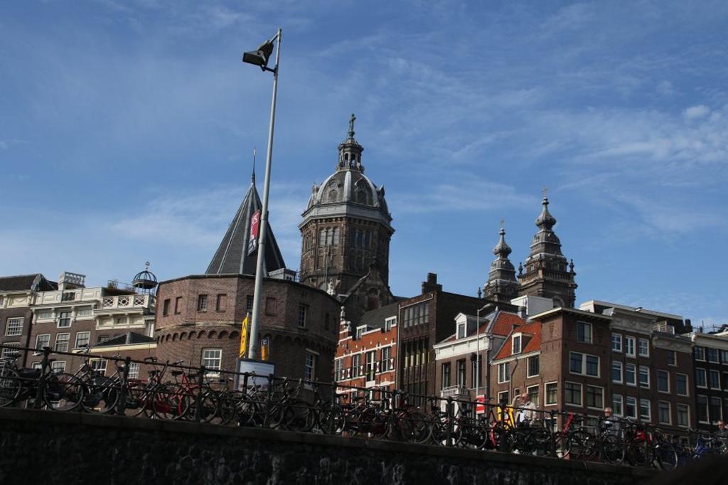 A304 Romantic Seaship In Top Center Amsterdam Exterior foto