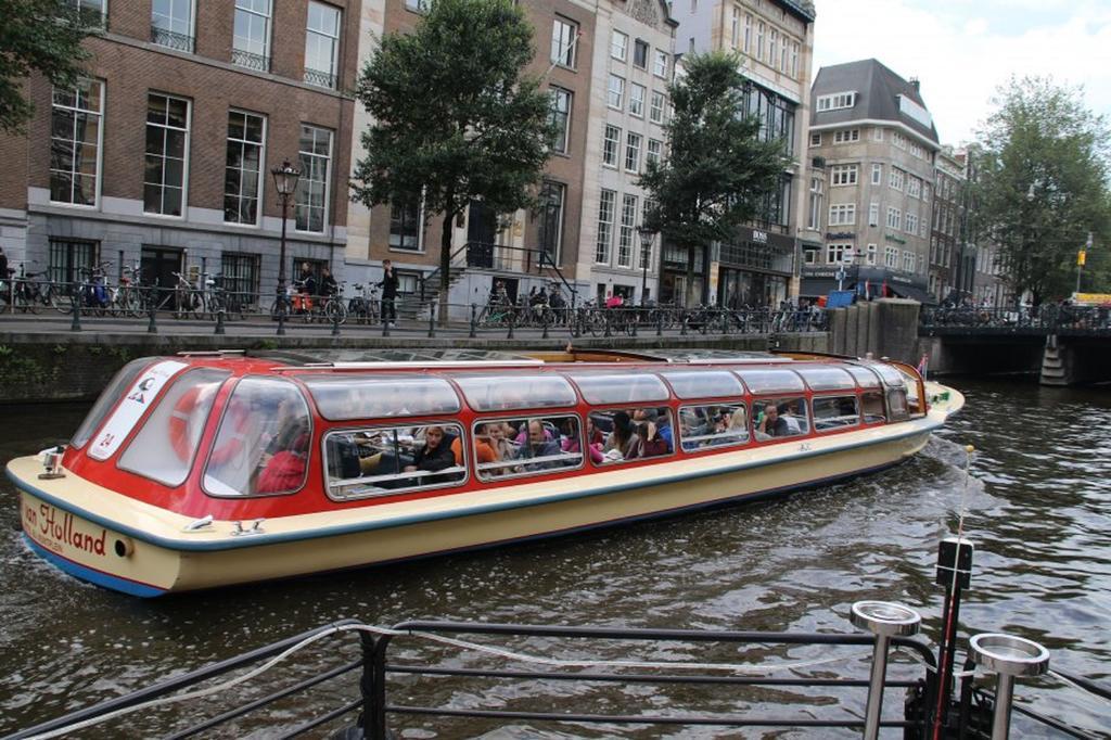 A304 Romantic Seaship In Top Center Amsterdam Exterior foto